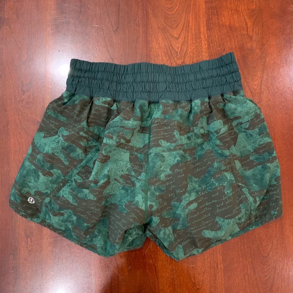 Lulu Lemon Size 8 Camo Shorts